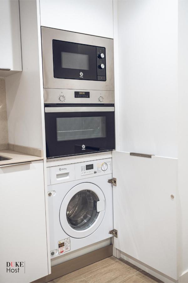 Castilla Luxury A Apartments Мадрид Екстериор снимка